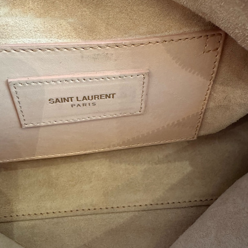 Saint Laurent Pink Leather Women's Bag.classic baby duffle. Pink leather. - Picture 9 of 10